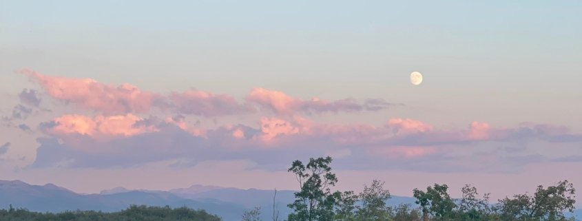Guided Cloud Gazing: A Meditative Journey Above 1